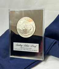 1972 Franklin Mint Sterling Silver Proof HOME FOR CHRISTMAS Medal 25.36 Grams picture