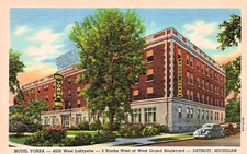 Hotel Yorba Detroit MI Michigan near Ambassador Bridge Vtg Postcard G43 picture