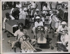 1935 Press Photo 650 entrants in the Soap Box Derby in Philadelphia, PA picture