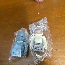 Medicom Toy Be@rbrick Blue & White Bear Plastic Vinyl Figure Set of 2 Unopened picture