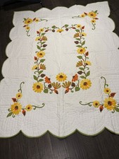 Vintage Hand Stitched Floral Appliqué Quilt Scalloped Edges Sunflowers 93”x75” picture