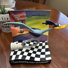 Vtg Road Runner Desktop Card Holder Spectrum Fast Internet Ad Bobblehead picture