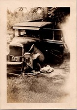 Vintage 1920s 1930s Photograph Old Car Accident Wreck Missouri License Plate picture