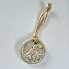 MT. SAINT HELEN'S VOLCANO ERUPTION CAST IN ASH ORNAMENT SOUVENIR MAY 18, 1980 picture