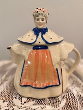 Vintage 1940s Shawnee Pottery Granny Ann Teapot - Patented Granny Ann USA Mark picture