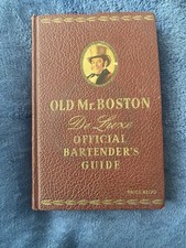 VINTAGE OLD MR. BOSTON DE LUXE OFFICIAL BARTENDER'S GUIDE Edited B Y Leo Cotton picture
