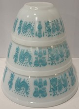 VINTAGE PYREX AMISH BUTTER PRINT SET OF 3 BOWLS 401, 402, 403 picture