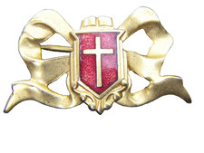VINTAGE ENAMELED CREST CHRISTIAN MALTA CROSS RED SHIELD BOW GOLD TONE BROOCH PIN picture