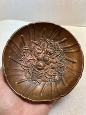 Stunning Antique Vintage Copper Fruit Design Bowl - 5.5