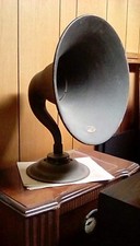  Atwater Kent Horn Speaker@TUBE RADIO with matching  Model 