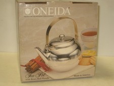 NOS ONEIDA SILVERPLATED TEA POT WITH BRASS BAIL HANDLE USA MADE picture