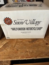 Dept 56 Snow Village Harley-Davidson Motorcycle Shop 54886 Lighted Building picture