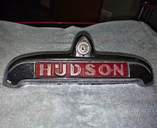 1952/53 Hudson Hornet, Super Wasp, Wasp Trunk Badge/ Latch. picture