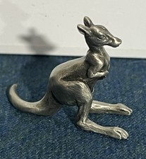 Hudson Pewter Female Kangaroo HA8481 Figurine Animal Collectible picture