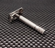 Vintage 1940's Gillette Super Speed DE Safety Razor  Pre Date Code Clean picture