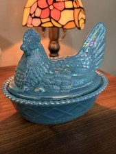 Westmoreland-Rosso Georgia Blue Carnival Hen on Nest Chicken/Split Tail/Woven picture