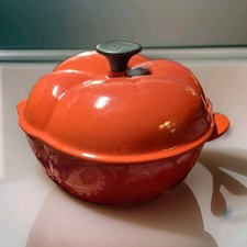 LE CREUSET Red Tomato Enamel Cast Iron Dutch Oven 2L Vintage picture