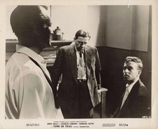 John Mills in Town on Trial - VINTAGE Original 8x10 Press Photo picture
