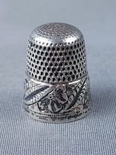 Antique Simons Bros Sterling Silver Thimble, Size 9, Repousse Floral Garland picture