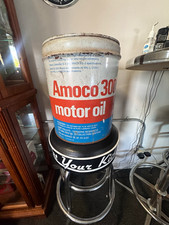 Vintage Amoco 300 5-gallon metal motor oil can picture