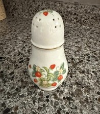 Avon Sugar Shaker Strawberry Vintage Porcelain 22k Gold Trim Brazil 5” Tall 🍓 picture