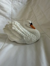 Vintage Swan Figurine Porcelain Royal Heritage Bird Lovely No picture