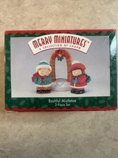 Vintage 1996 Hallmark Merry Miniatures Bashful Mistletoe 3 Piece Set Figurine picture