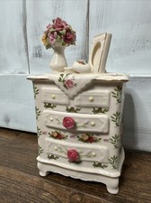 Royal Albert Old Country Roses Music Box Dresser 1962 