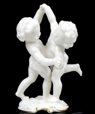 Hutschenreuther Porcelain Tutter Dancing Cherubs Putti 4 3/4