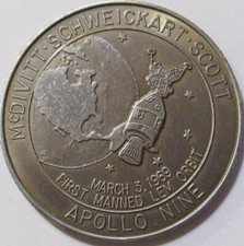 APOLLO 9 CREW COIN McDIVITT, SCHWEICKART & SCOTT MINTED BACK IN 1960'S picture