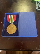 VINTAGE Merchant Marine WW II Victory Medal in Box picture
