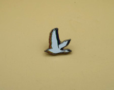 Grey Goose Vodka Hat Cap Lapel Pin (NEW & SEAL) picture