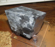 BEAUTIFUL 712 GM. ETCHED CAMPO DEL CIELO METEORITE SCULPTURAL MULTI CUT 1.6 LBS picture