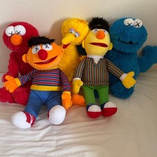 KAWS Sesame Street UNIQLO Plush Complete Set Elmo Cookie Monster Big Bird 15+ picture