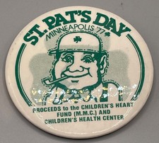 Vintage 1977 Minneapolis St. Patrick's Day Pinback picture
