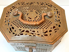 Vintage Pierced Brass Octagonal Cricket Box Filigree Handcrafted Lidded Latch 8