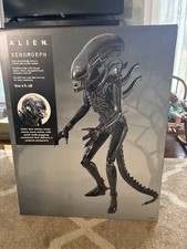 Spirit Halloween Life-Size Xenomorph Animatronic Brand New Sealed picture