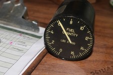Vintage USAF Fuel gauge indicator PN 162-066-265 Cessna A / T-37 Tweet picture