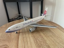 1/200 Hogan Wings China Airlines Airbus A300-600R B-18503 snap-fit plastic Model picture
