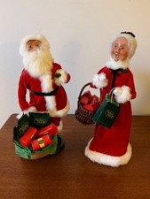 Byers Choice Exclusive 2016 William Penn Inn Santa & Mrs. Claus - Awesome picture