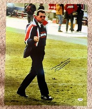 Mike Ditka HOF Signed Auto 16x20 Chicago Bears Middle Finger Football Photo PSA picture