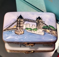 LaClaire Limoges France Peint Main London Bridge Postcard Porcelain Trinket Box picture