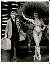 BR38 1979 Original Photo SHIRLEY MACLAINE at the LIDO Dancer Cabaret Performance picture