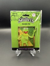 Disney PALM Royal Stamp Pink A La Mode Kermit the Frog Muppets LE 400 Pin picture