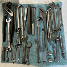 Lot Of 30 Craftsman Tools brunch, chisel, extension, ratchet, pliers, ￼ picture