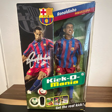 Kick-O-Mania Ronaldinho FC Barcelona Figure Unopened + Accessory Revell picture