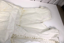 1920’S EMBROIDERED WHITE ORGANDY APRON W SHOULDER STRAPS + TIES picture