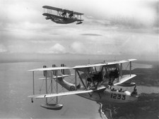 WW2 WWII Photo World War Two / British RAF Supermarine Southampton in Flight picture