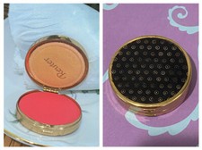 VINTAGE ROUGE FACIAL REUTER ROJO GOLD METAL MIRRORED COMPACT MAKE UP NEW   picture