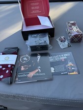 Gentleman’s Box Jim Beam Black May 2017 Southern Gentlemen Tie Socks Pin Ice Tra picture